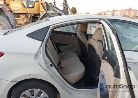 2016 Hyundai Accent Se z USA, uszkodzony, nr VIN KMHCT4AE1GU028362